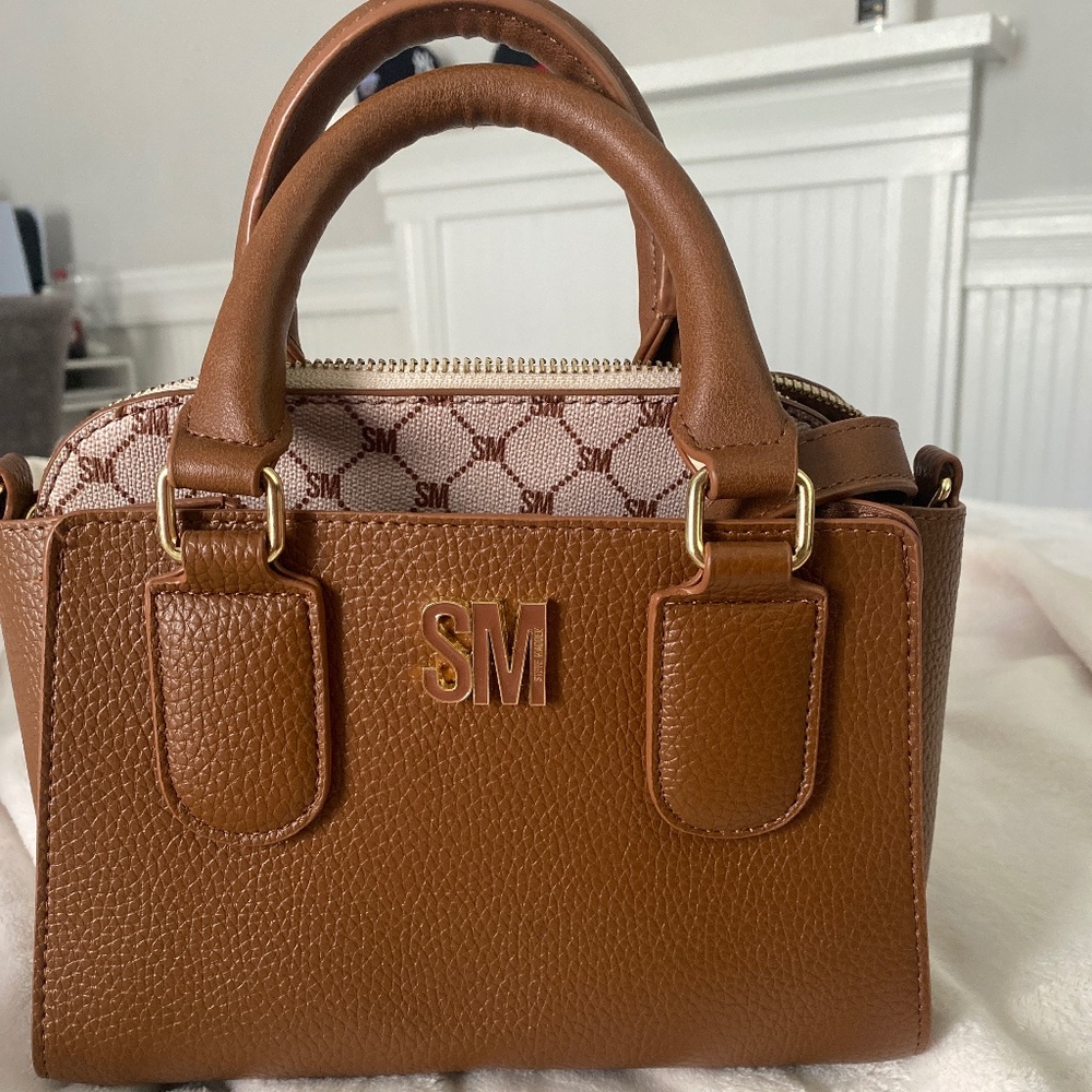 Small Steve Madden brown purse
